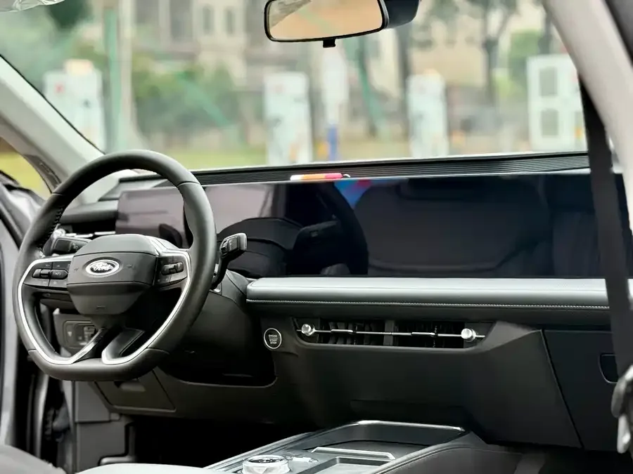 Ford Mondeo Mondeo 2025 2.0T EcoBoost Luxury Edition 2025 — миниатюра 5