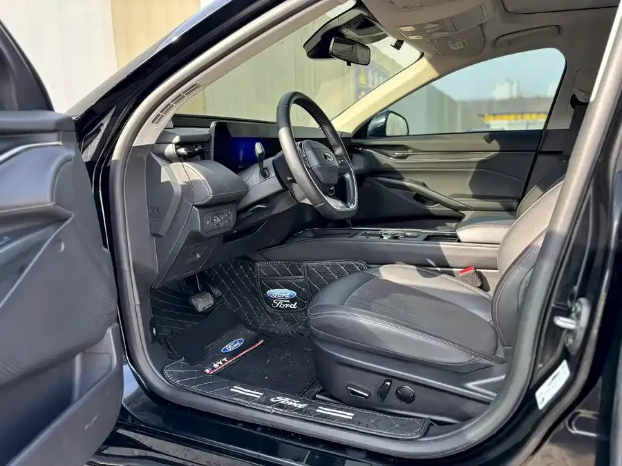 Ford Mondeo 2023 Mondeo EcoBoost 180 Luxury 2023 — миниатюра 4