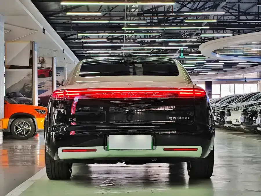 Zunjie S800 2025 Range Extended Star Executive Edition S800 (4-seater, 192-line LiDAR) 2025 — миниатюра 2
