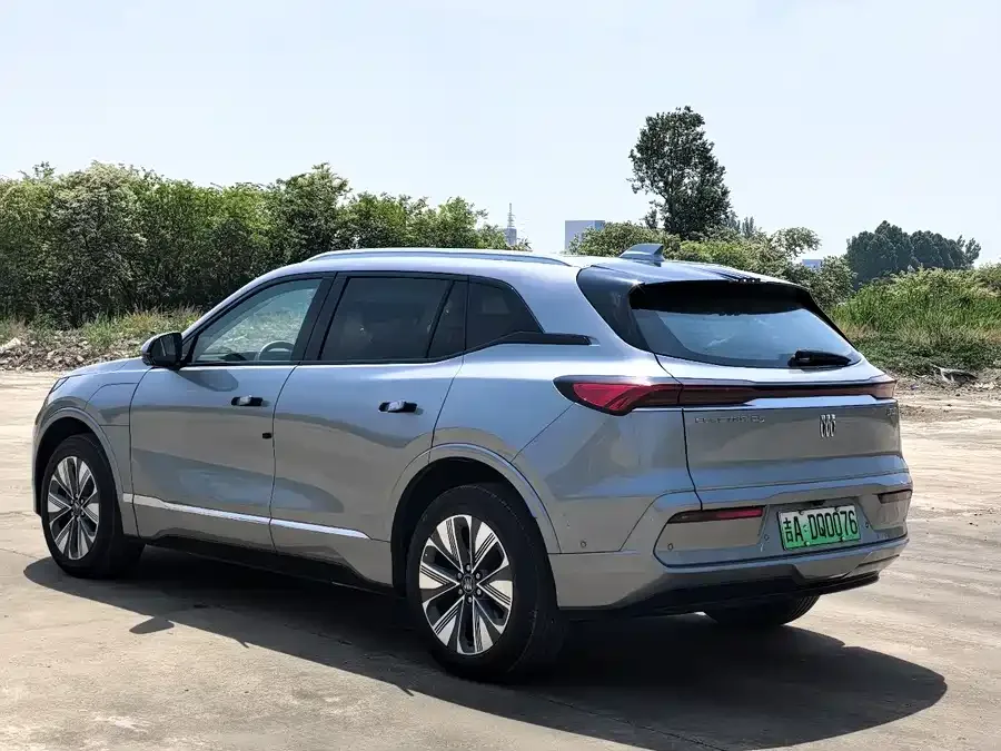Buick E5 2025 620KM Premium Edition 2025 — миниатюра 2