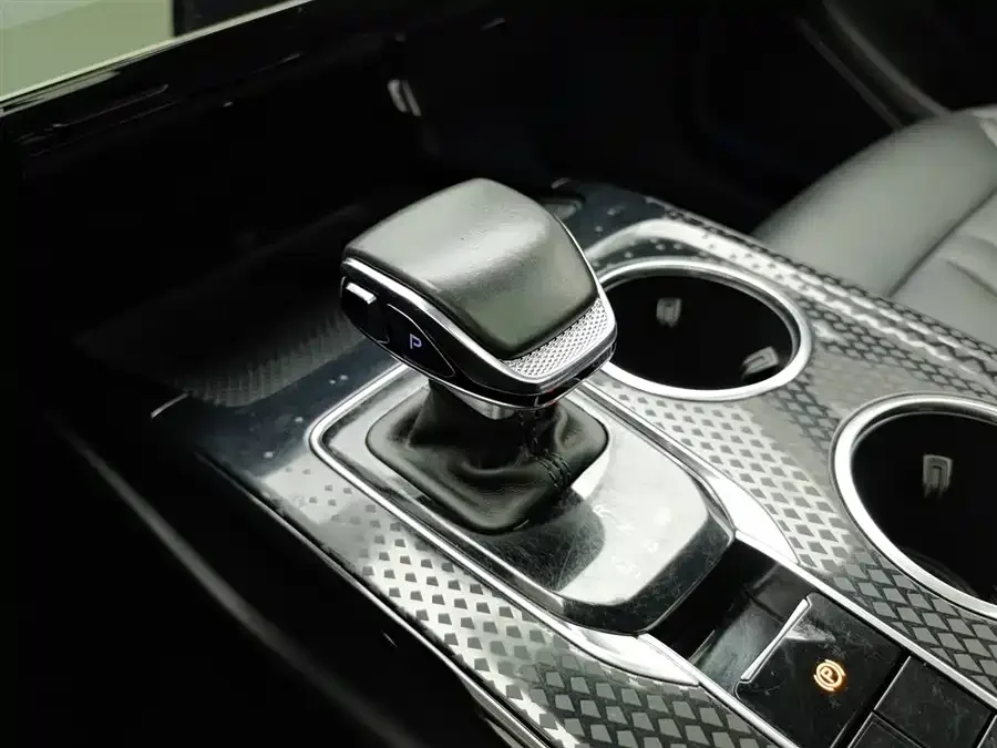 Hongqi HS3 Hongqi HS3 2023 1.5T 2WD Shanwei Edition 2023 — миниатюра 4