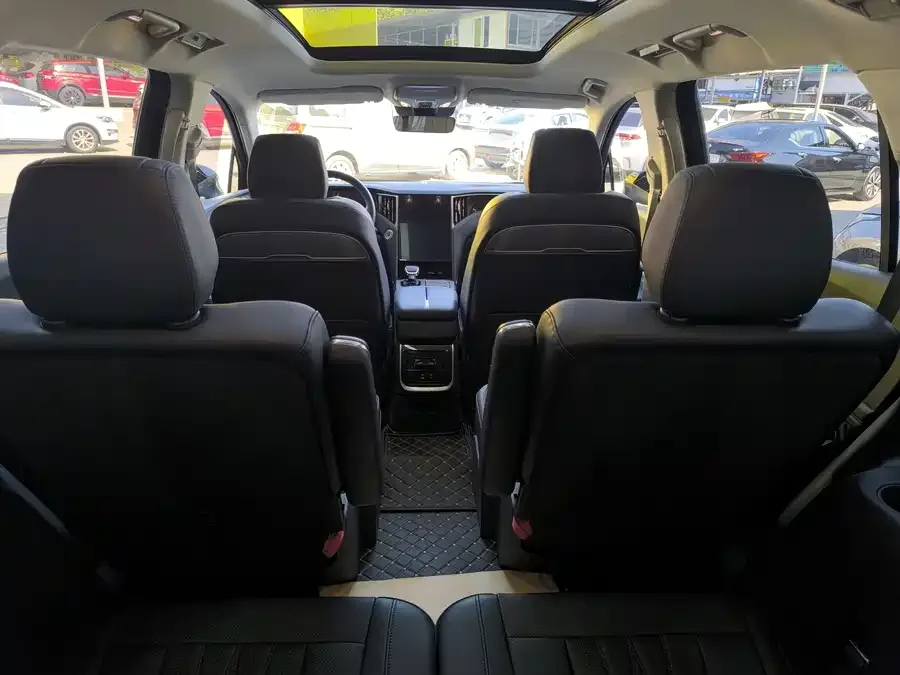 Hongqi HS7 PHEV Hongqi HS7 PHEV 2024 2.0T PHEV 4WD Flagship Chang Edition 6 Seaters 2024 — миниатюра 3