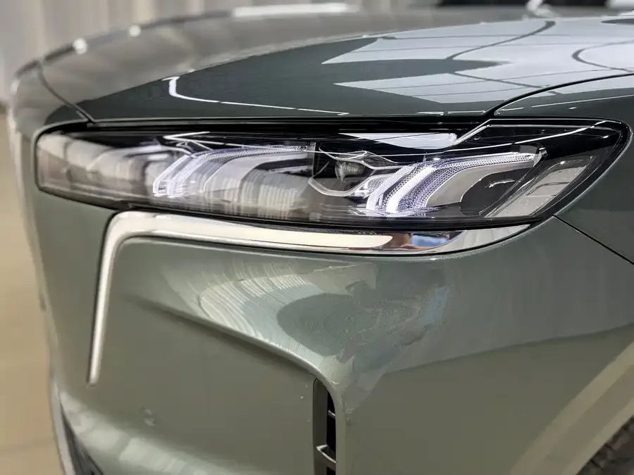 Hongqi HS6 PHEV Hongqi HS6 PHEV 2026 Model 240 Intelligent Hybrid 2026 — миниатюра 5