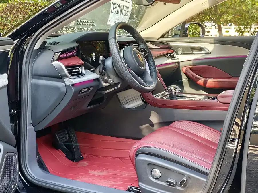 Hongqi H5 PHEV Hongqi H5 PHEV 2025 170 Super Hybrid Edition 2025 — миниатюра 2
