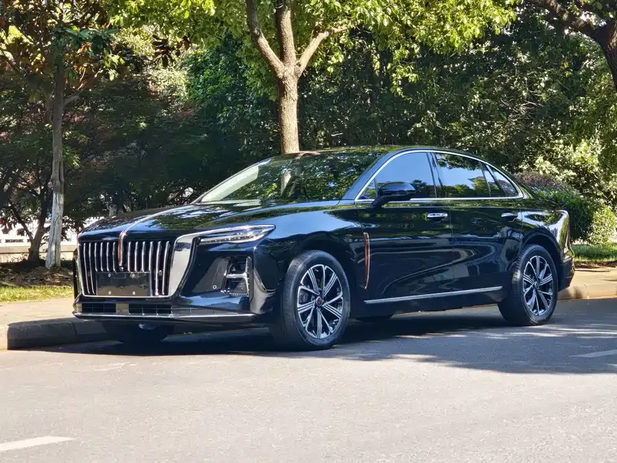 Hongqi H5 PHEV Hongqi H5 PHEV 2025 170 Super Hybrid Edition 2025 — фото 1, купить с доставкой в Москву