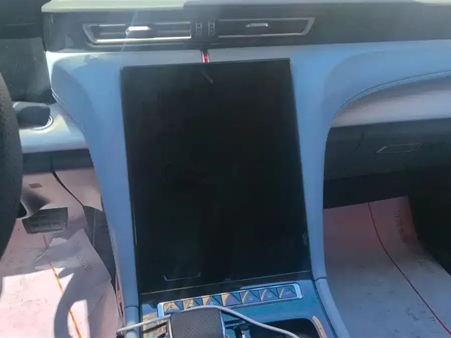 Hongqi H5 PHEV Hongqi H5 PHEV 2025 170 Super Hybrid Edition 2025 — миниатюра 4