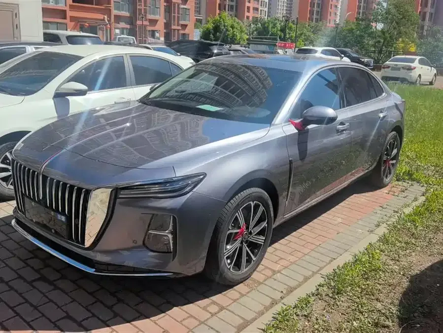 Hongqi H5 PHEV Hongqi H5 PHEV 2025 170 Super Hybrid Edition 2025 — фото 1, купить с доставкой в Москву