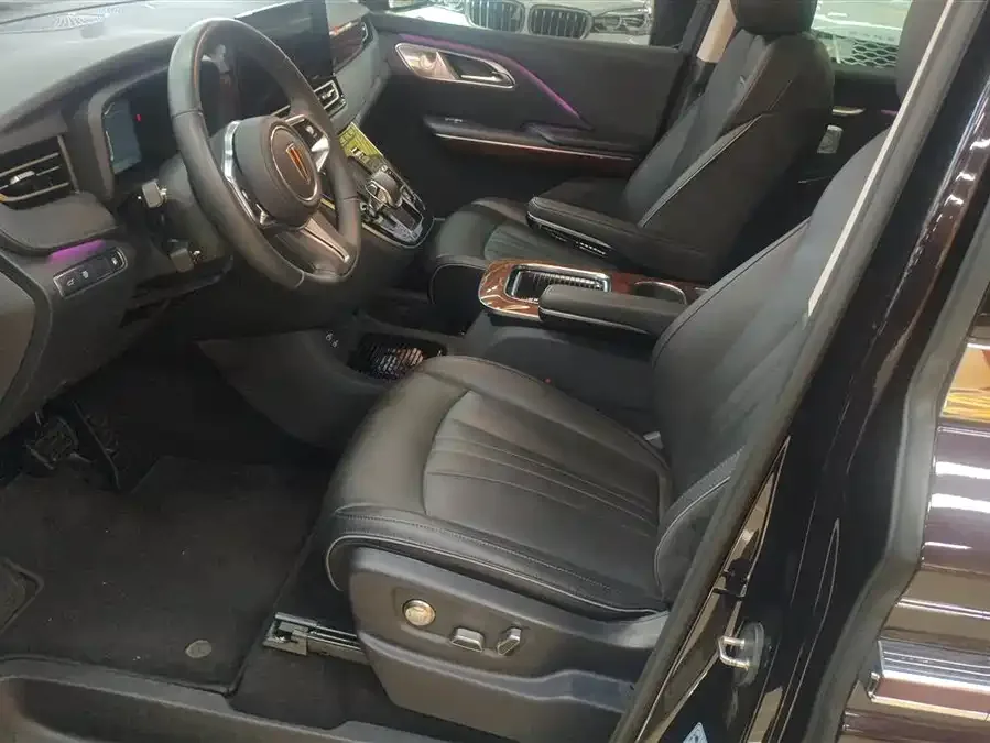 Hongqi HQ9 PHEV Hongqi HQ9 PHEV 2024 2.0T 4WD Luxury Edition 2024 — миниатюра 3