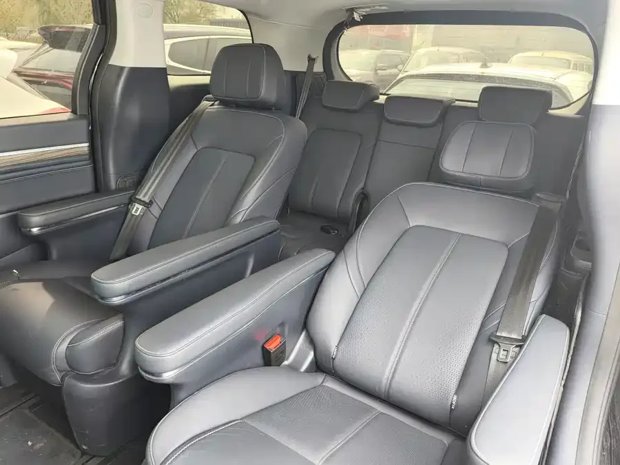 GAC Trumpchi M8 Trumpchi M8 2024 Lingxiu Series 390T Luxury Edition 2025 — миниатюра 5