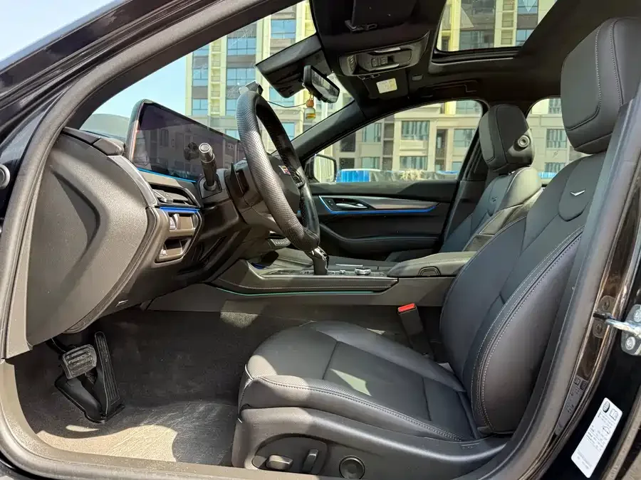 Cadillac CT5 2024 28T Premium Model 2025 — миниатюра 2
