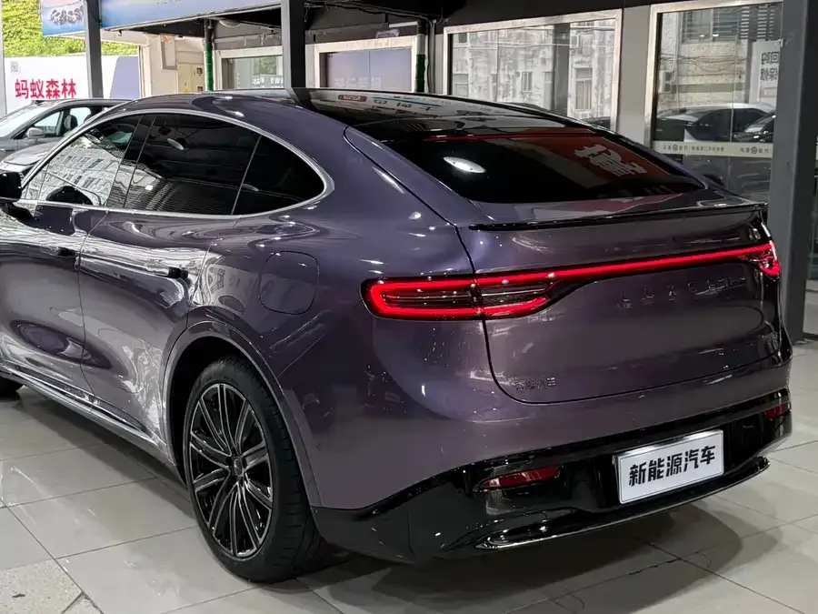 Smart world R7 Zhijie R7 2024 pure electric 667km Max 2024 — миниатюра 4