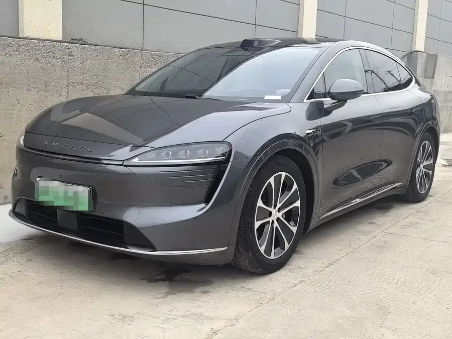 Smart world R7 Zhijie R7 2024 pure electric 802km Max 2024 — фото 1, купить с доставкой в Москву