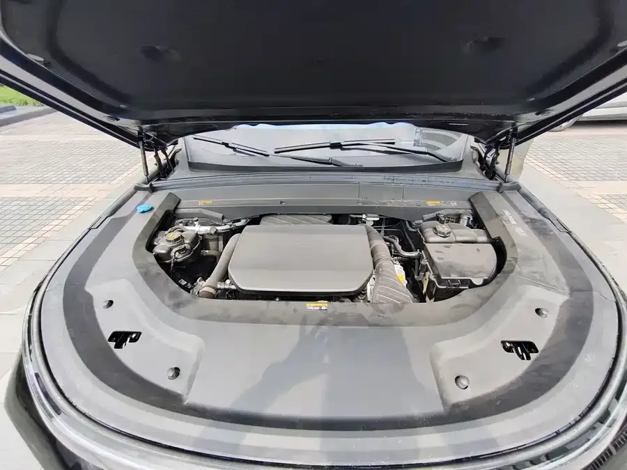 Li Xiang L8 Ideal L8 2025 Ultra Smart New Edition 2025 — миниатюра 4