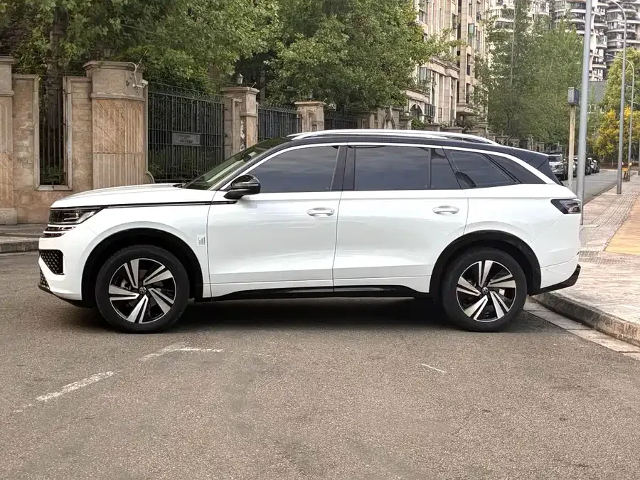 Volkswagen Tavendor 2023 Lanxun 330TSI Luxury Cruise Edition 2023 — миниатюра 5