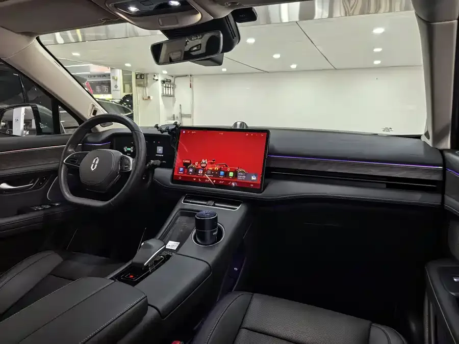 AITO M5 M5 2022 Extended Range 4WD Ultimate Edition 2023 — миниатюра 5