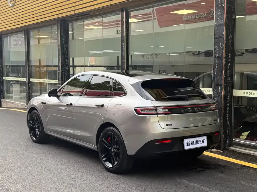 AITO M5 M5 2024 Extended Range Max RS 4WD Advanced Intelligent Driving Edition 2024 — миниатюра 4