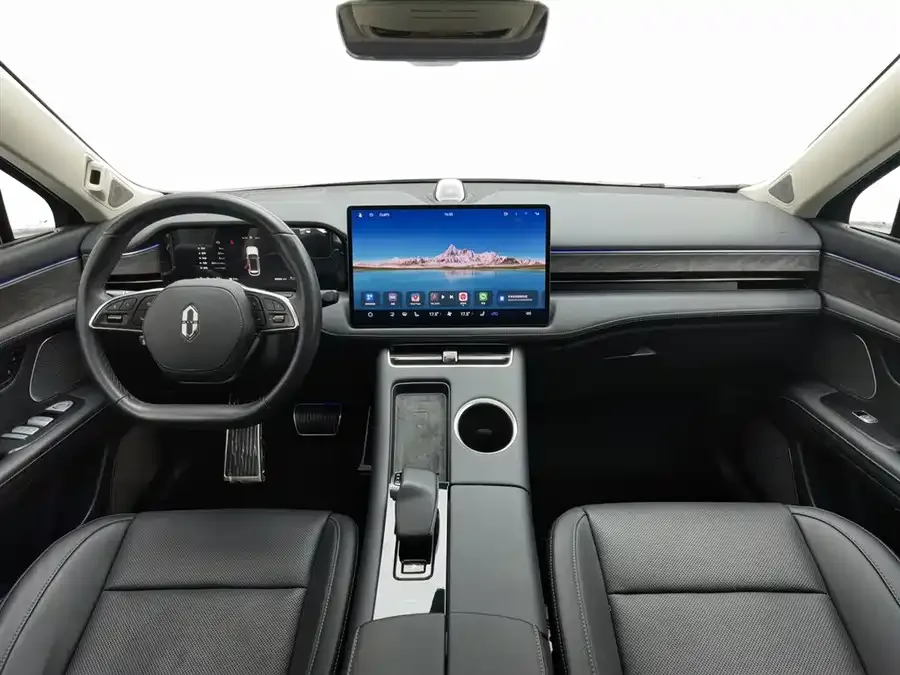 AITO M5 M5 2022 Extended Range Rear-Drive Standard Edition 2023 — миниатюра 2