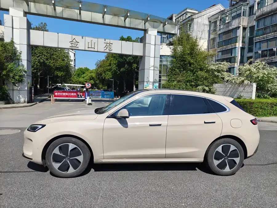 AITO M5 M5 2022 pure electric rear-wheel drive standard version 2022 — миниатюра 3