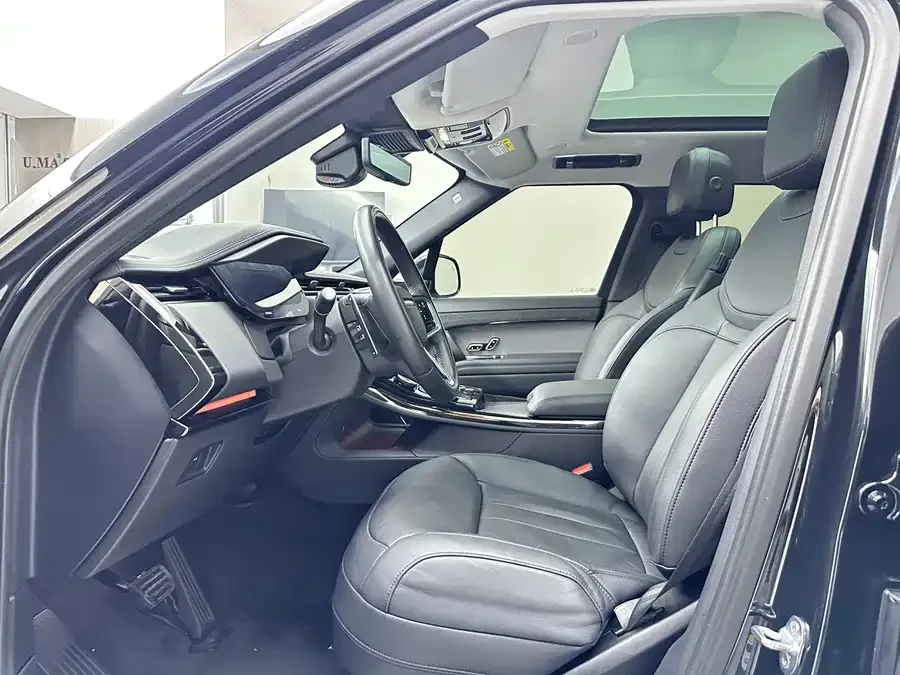 Land Rover Range Rover Sport Range Rover Sport 2023 360PS S 2023 — миниатюра 3