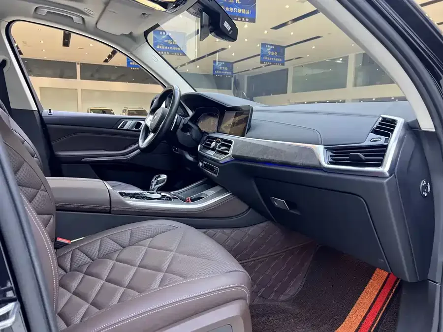BMW X5 2022 xDrive 30Li M Sport Package 2022 — миниатюра 3