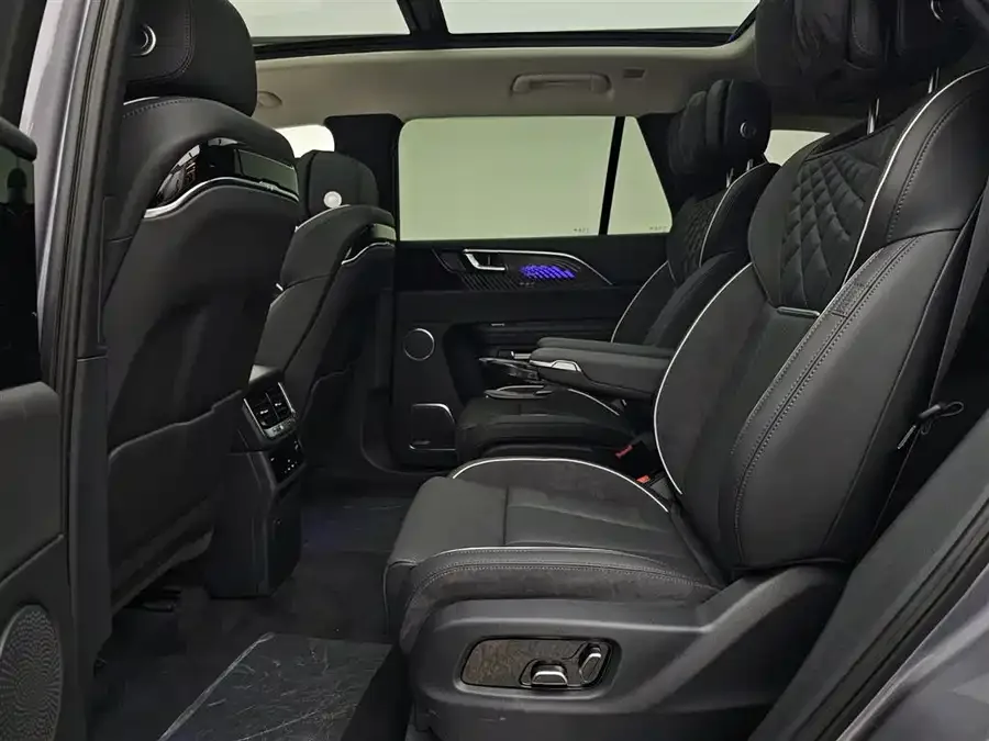 Hongqi E-HS9 Hongqi E-HS9 2022 690km Flagship Edition Six Seaters 2023 — миниатюра 4
