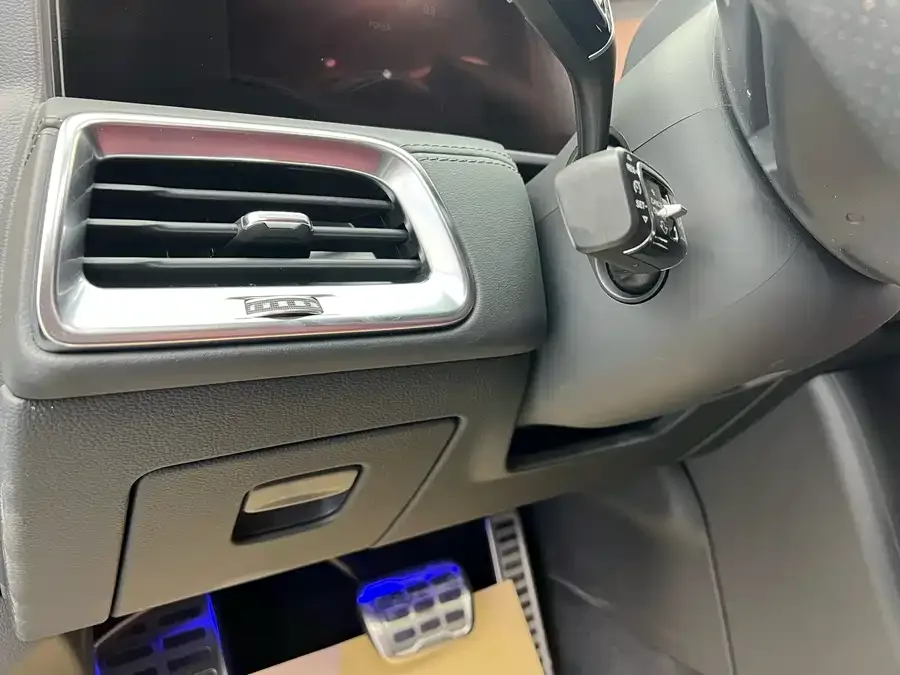 Hongqi E-HS9 Hongqi E-HS9 2022 660km Changqi Edition Six Seaters 2023 — миниатюра 2