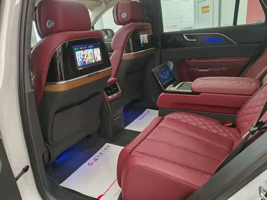 Hongqi E-HS9 Hongqi E-HS9 2022 660km flag collar version four seats 2023 — миниатюра 2