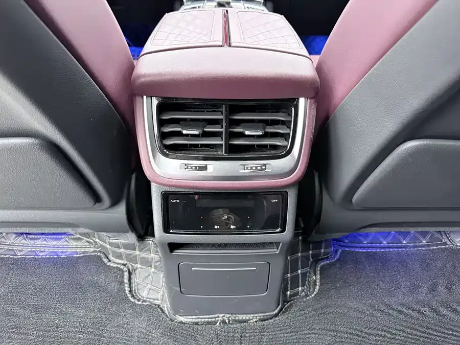 Hongqi E-HS9 Hongqi E-HS9 2022 690km Flagship Edition Six Seaters 2023 — миниатюра 4