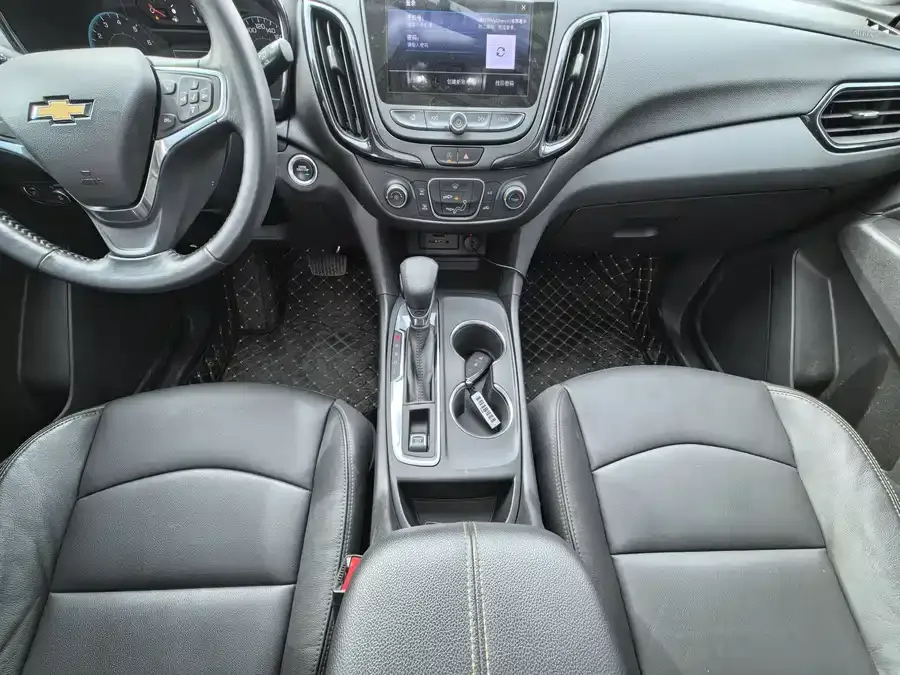 Chevrolet Equinox Explorer 2021 535T Chijie Edition 2022 — миниатюра 5
