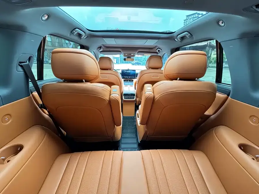AITO M7 Wenjie M7 2026 Extended Range Max 4WD 6-Seater (192-line LiDAR) 2026 — миниатюра 3