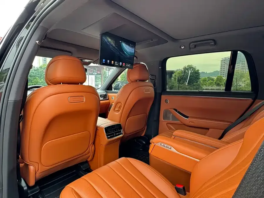 AITO M7 Wenjie M7 2026 Extended Range Max 4WD 6-Seater (192-line LiDAR) 2026 — миниатюра 5