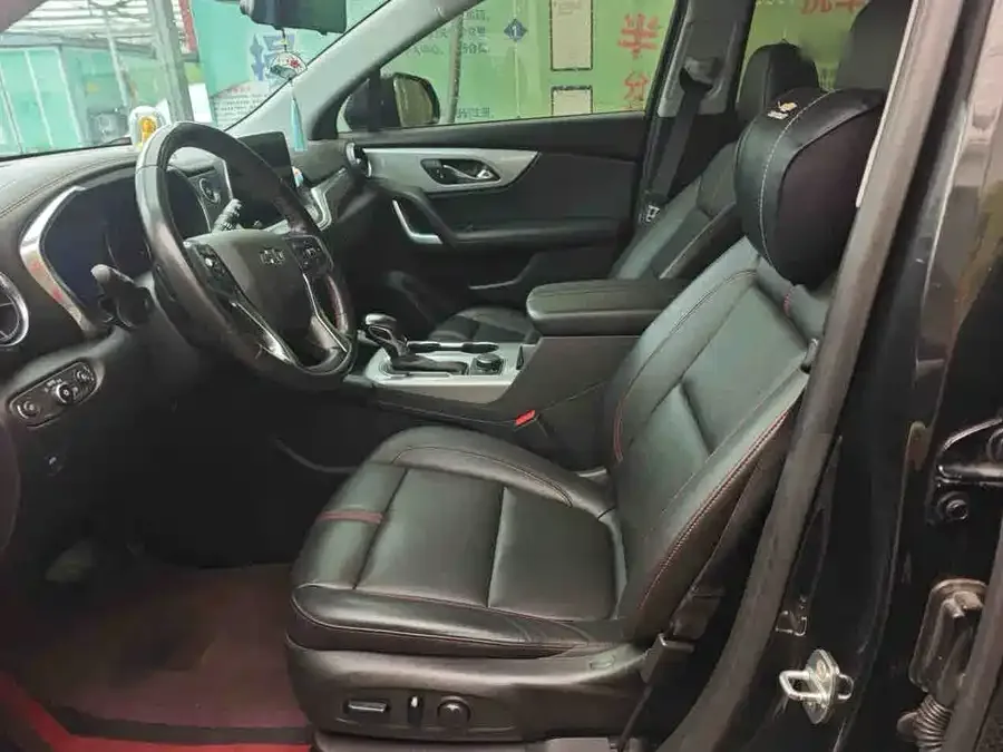 Chevrolet Trailblazer Trailblazer 2022 light hybrid 650T Redline 7-seat Ting version 2022 — миниатюра 3