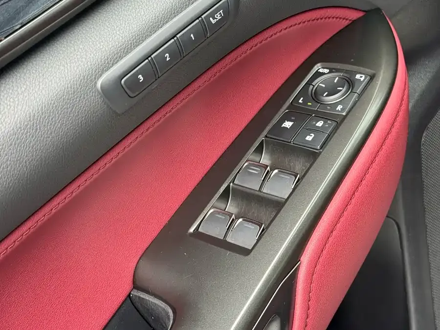 Lexus NX 2023 350h front-wheel drive creation edition 2023 — миниатюра 4