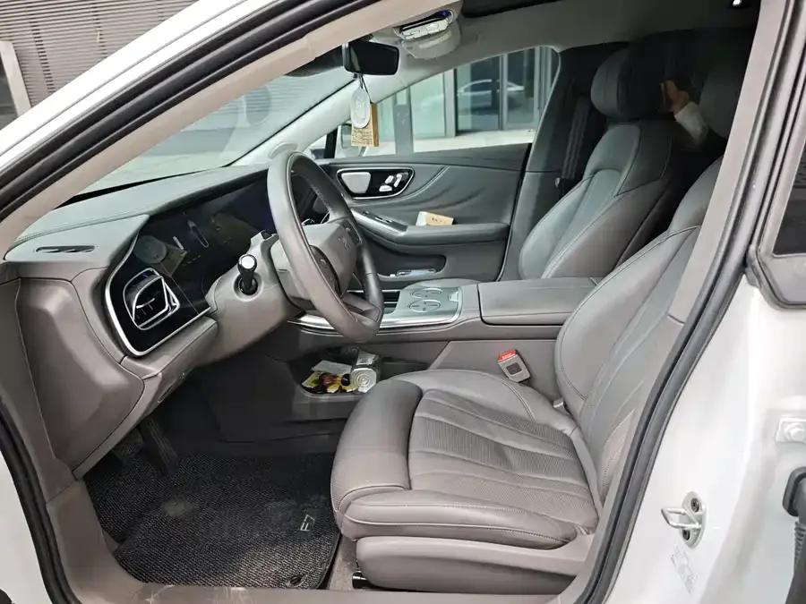 Roewe Feifan F7 Feifan F7 2023 Advanced Edition 2023 — миниатюра 2