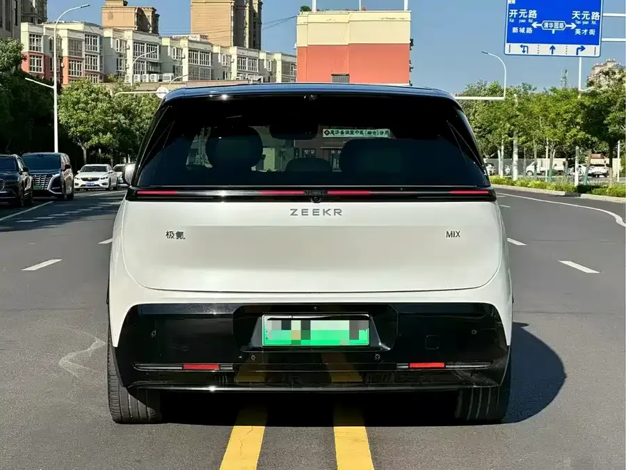 Zeekr Mix Zeekr MIX 2025 Long-range Intelligent Driving Edition 2025 — миниатюра 5