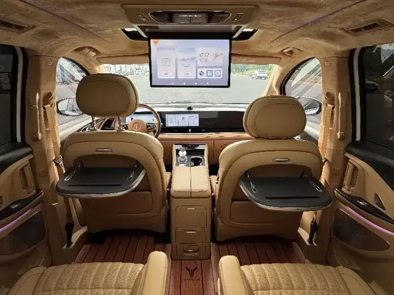 Voyah Lantu Dreamer VOYAH 2024 PHEV Ultra-Long-Range Flagship Edition 2024 — миниатюра 2