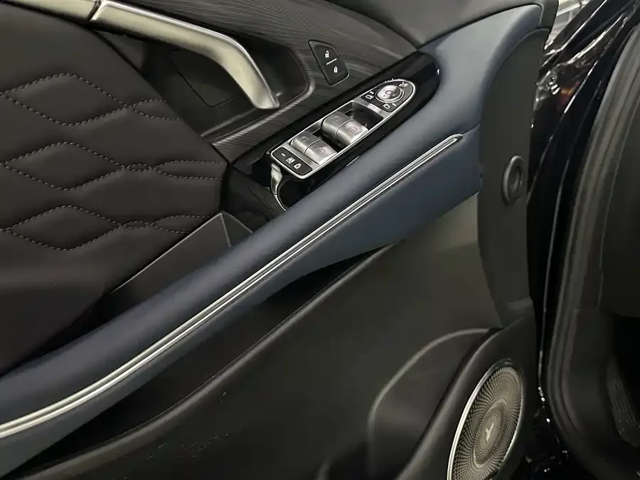 Voyah Lantu FREE Lantu FREE 2024 ultra-long battery life smart driving version 2024 — миниатюра 4
