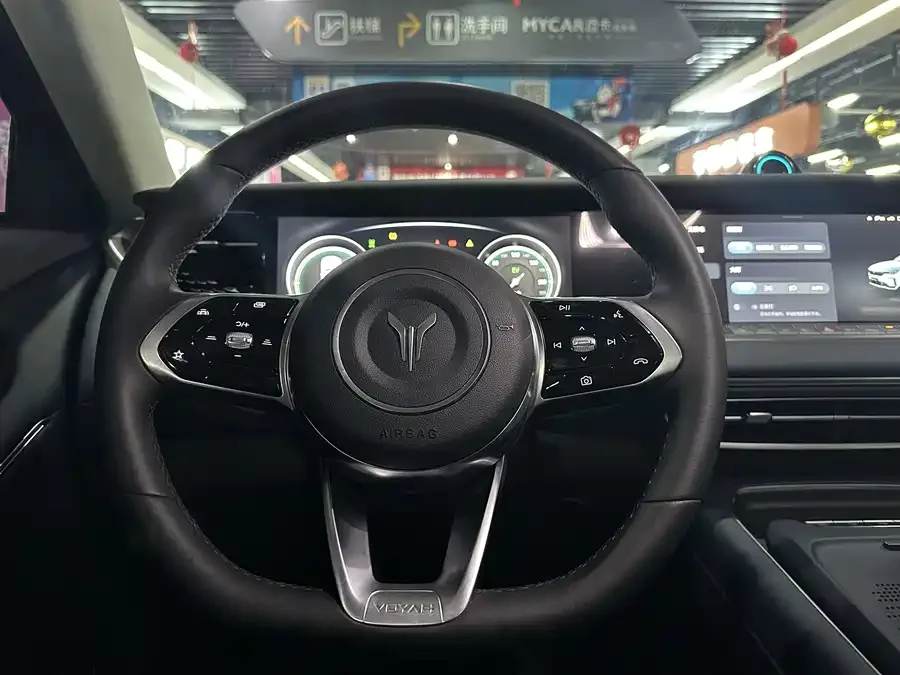 Voyah Lantu FREE Lantu FREE 2024 ultra-long battery life smart driving version 2024 — миниатюра 5