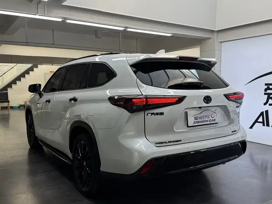 Toyota Highlander Highlander 2023 2.5L Intelligent Electric Hybrid Dual Engine 4WD Knight Edition 7 Seaters 2023 — миниатюра 2