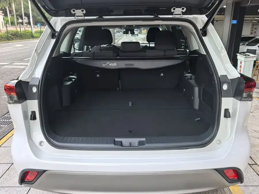 Toyota Highlander Highlander 2024 2.5L Intelligent Electric Hybrid Dual Engine 2WD Elite Edition 5 Seaters 2025 — миниатюра 4