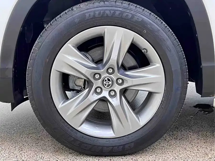 Toyota Highlander Highlander 2021 2.0T 4WD Luxury Edition 7 Seaters 2022 — миниатюра 2