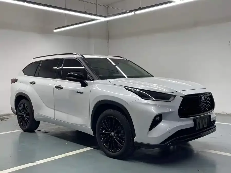 Toyota Highlander Highlander 2024 2.5L Intelligent Electric Hybrid Dual Engine 4WD Premium Edition 7 Seaters 2024 — миниатюра 3