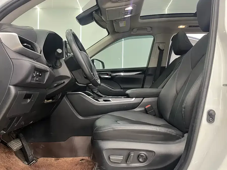 Toyota Highlander Highlander 2023 2.5L Intelligent Electric Hybrid Dual Engine 4WD Premium Edition 7 Seaters 2024 — миниатюра 4
