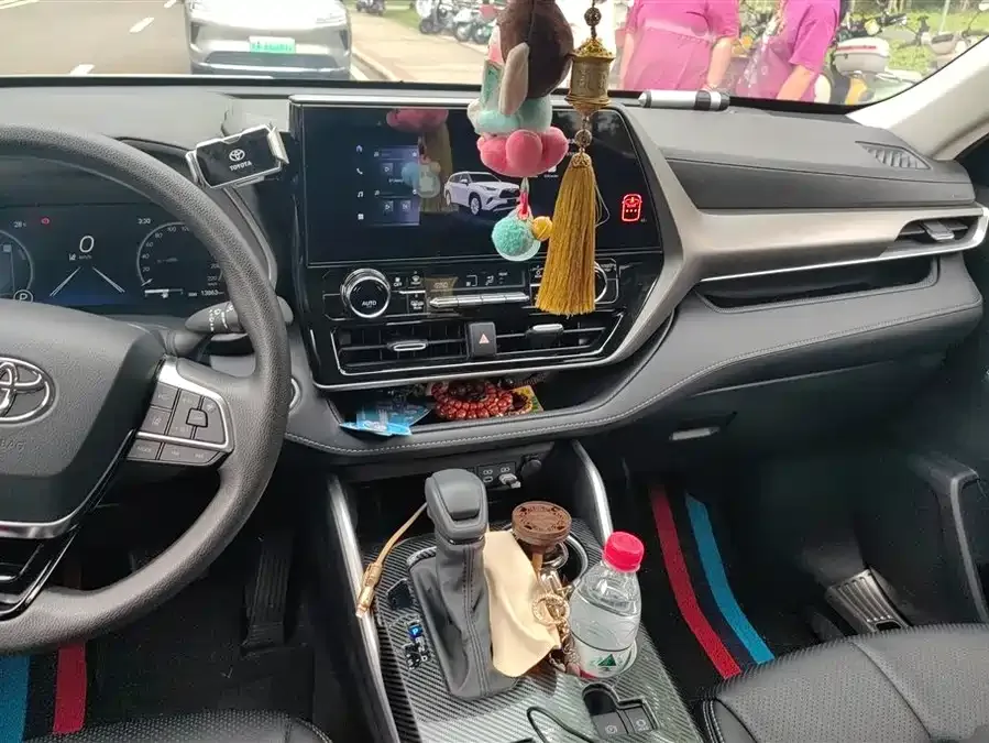 Toyota Highlander Highlander 2024 2.5L Intelligent Electric Hybrid Dual Engine 2WD Elite Edition 5 Seaters 2025 — миниатюра 4