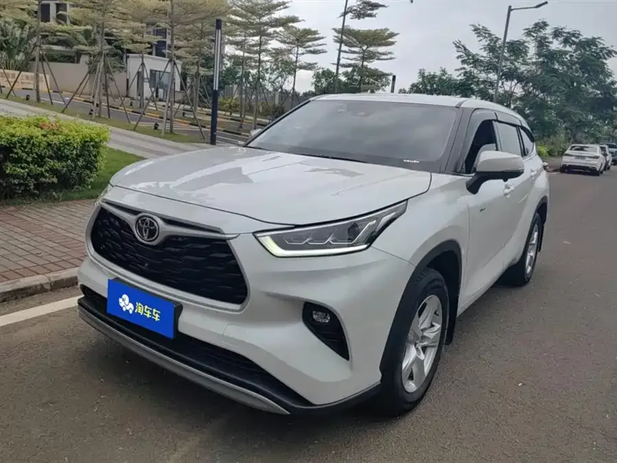 Toyota Highlander 2025