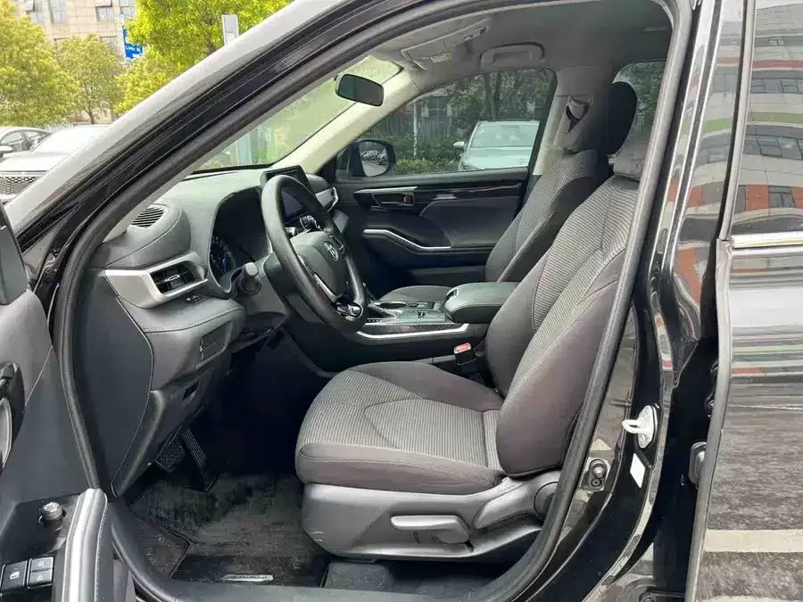 Toyota Highlander Highlander 2024 2.5L Intelligent Electric Hybrid Dual Engine 2WD Elite Edition 5 Seaters 2024 — миниатюра 4
