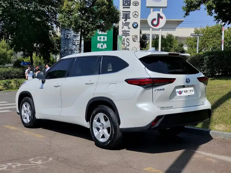 Toyota Highlander Highlander 2023 2.5L Intelligent Electric Hybrid Dual Engine 4WD Elite Edition 7 Seaters 2023 — миниатюра 4