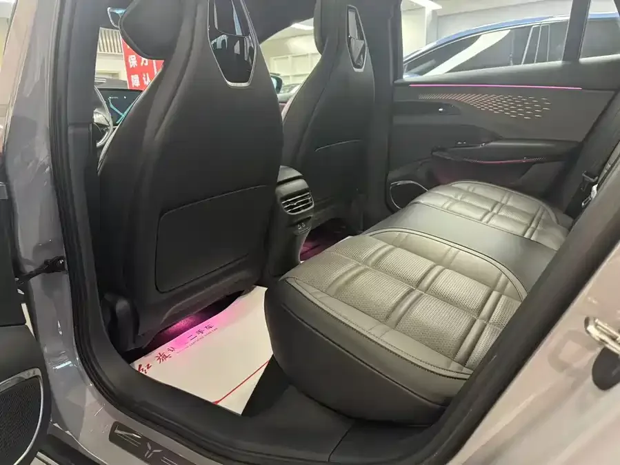 Hongqi EH7 Hongqi EH7 2024 760 Pro+ 4WD version 2024 — миниатюра 4