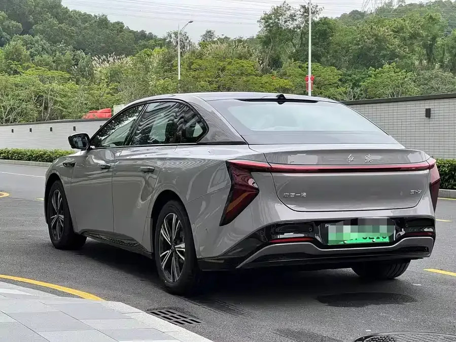 Hongqi EH7 Hongqi EH7 2025 690 Smart Edition 2026 — миниатюра 3