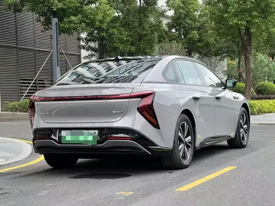 Hongqi EH7 Hongqi EH7 2025 690 Smart Edition 2026 — миниатюра 5